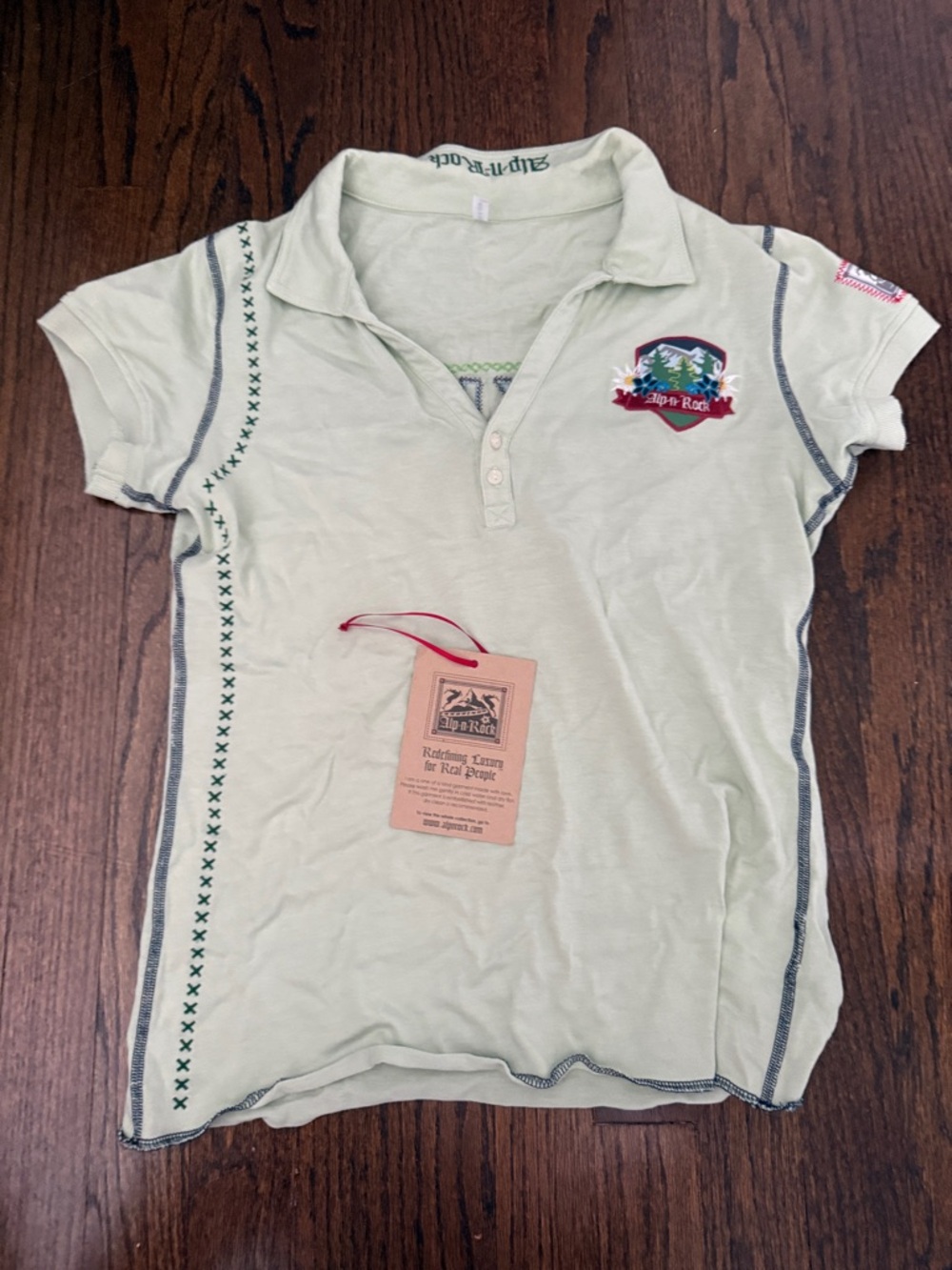 Alp N Rock Pale Green Polo with Embroidered Mountain Crest NEVER WORN
